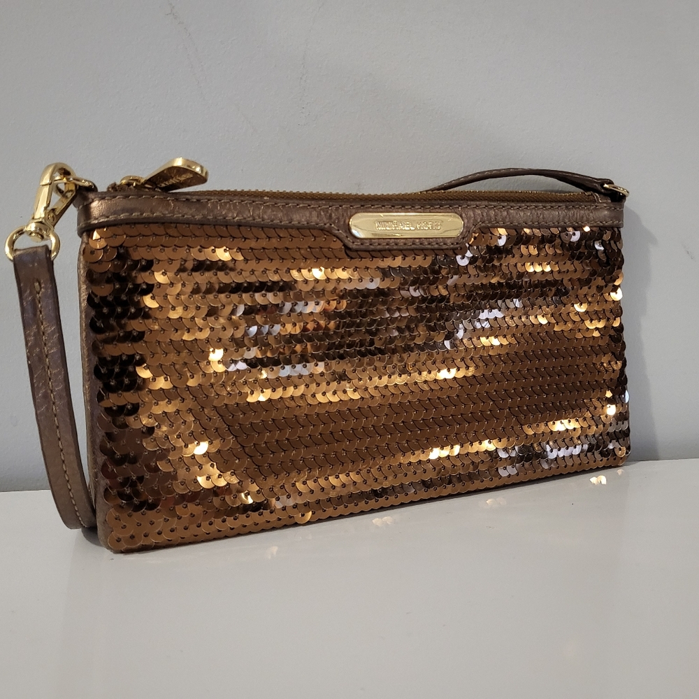 Michael Kors Wristlet